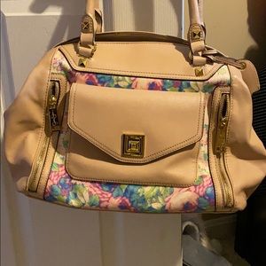 Jessica Simpson purse